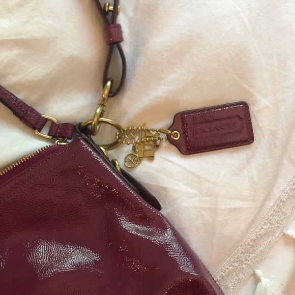 Coach purse - Picture 2 of 7